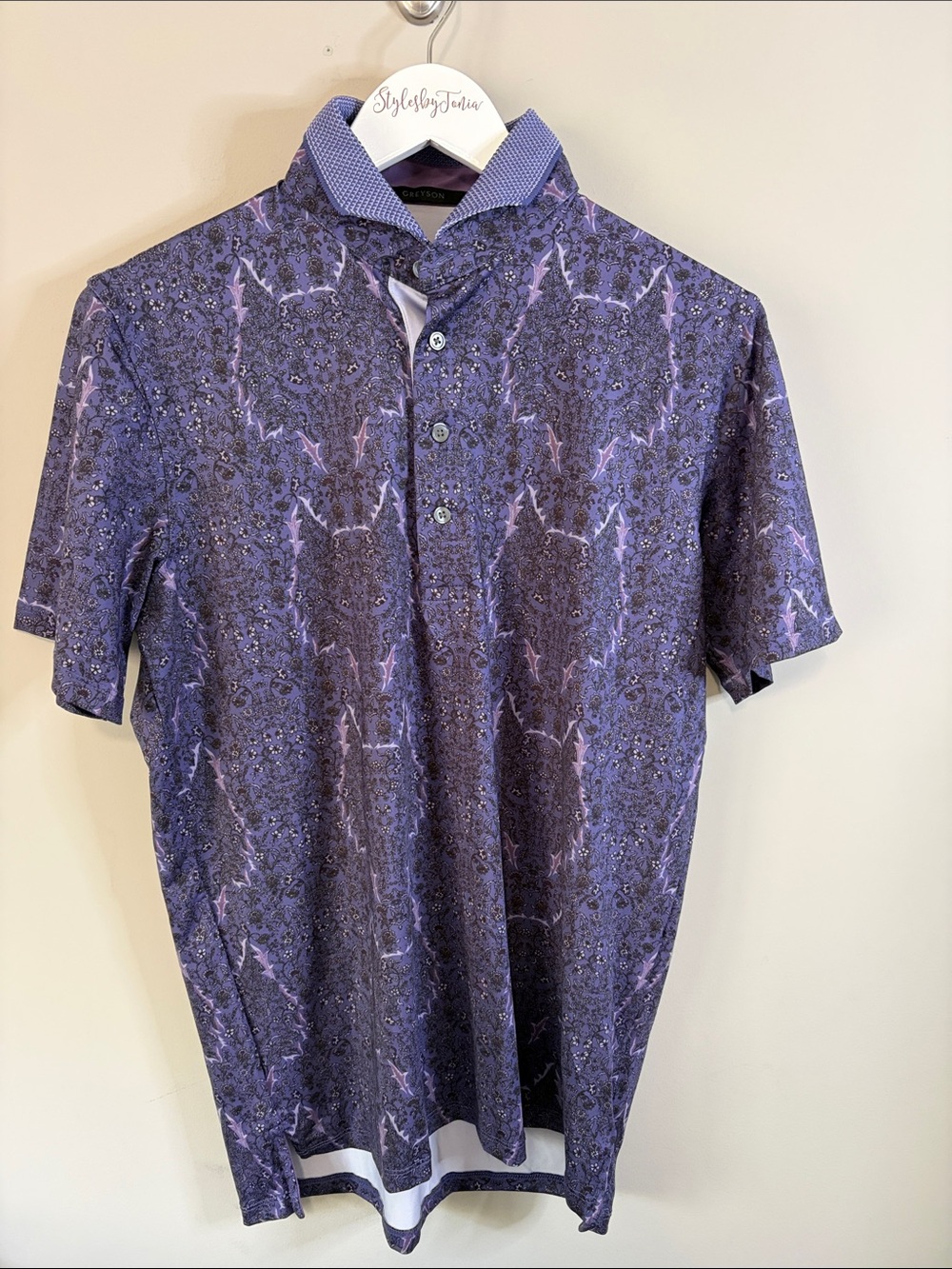 Greyson Clothiers Den of Thieves Performance Polo Wolf Print Purple Sz S NEW